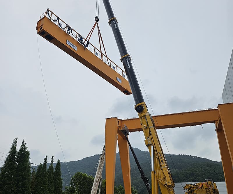 LS ELECTRIC 부산 겐트리 그라브 크레인 350TON 현장 사진 11